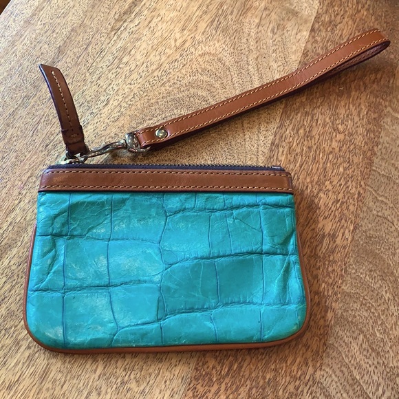 Dooney and Bourke wristlet - Picture 3 of 4